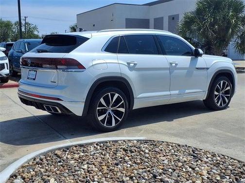 2024 Volkswagen Atlas Cross Sport 2.0T SEL Premium R-Line