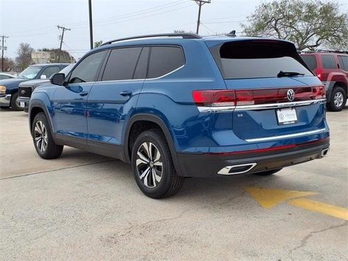 2025 Volkswagen Atlas 2.0T SE