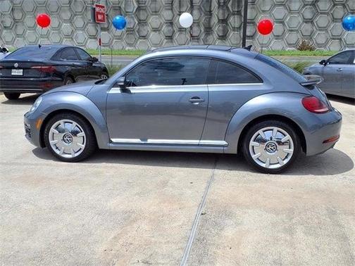 2019 Volkswagen Beetle 2.0T SE