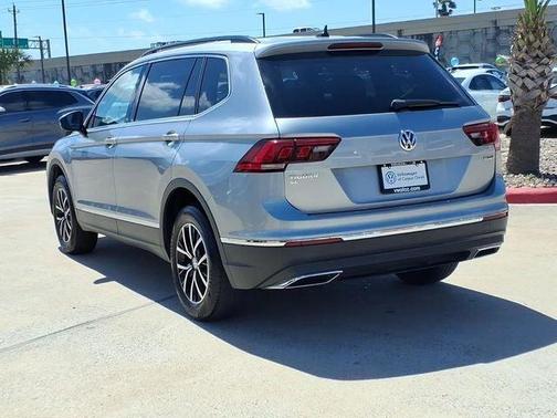 Pyrite Silver Metallic 2021 Volkswagen Tiguan 2.0T SE