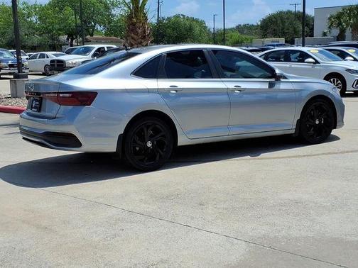Pyrite Silver Metallic 2025 Volkswagen Jetta 1.5T SE