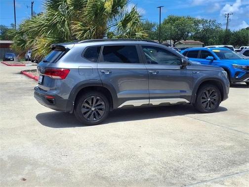 2022 Volkswagen Taos 1.5T S