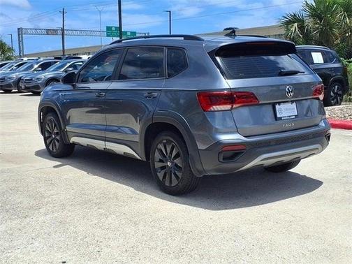 2022 Volkswagen Taos 1.5T S