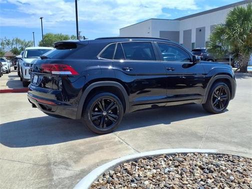 2023 Volkswagen Atlas Cross Sport 3.6 V6 SEL R-Line Black