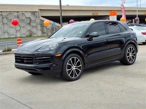 2024 Porsche Cayenne Base
