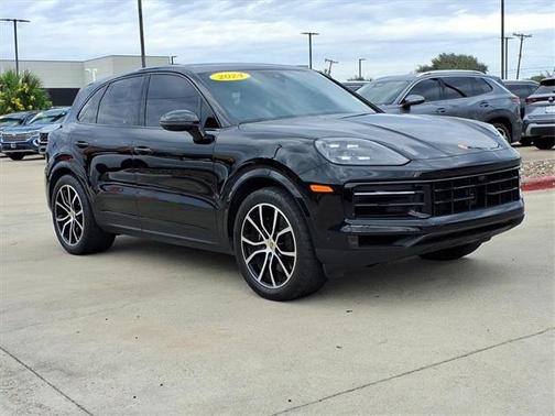 2024 Porsche Cayenne Base