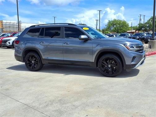 2022 Volkswagen Atlas 3.6L SE w/Technology