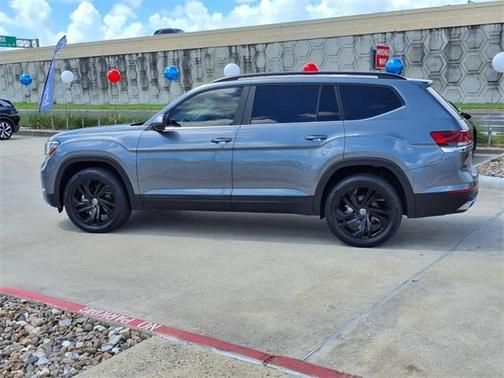 2022 Volkswagen Atlas 3.6L SE w/Technology