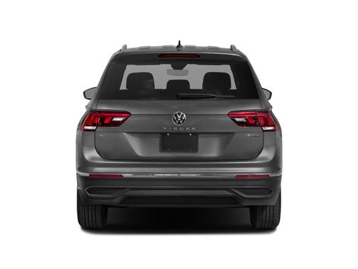 Pyrite Silver Metallic 2023 Volkswagen Tiguan 2.0T SE