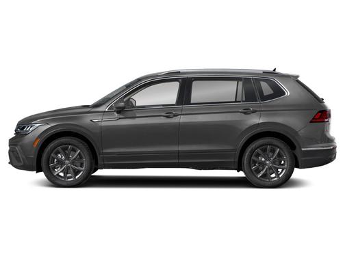 Pyrite Silver Metallic 2023 Volkswagen Tiguan 2.0T SE