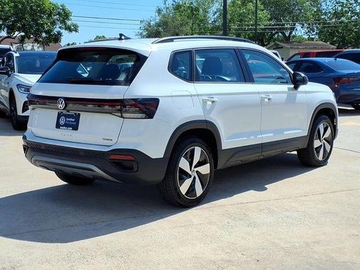 Pure White 2025 Volkswagen Taos 1.5T S