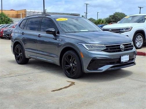 2024 Volkswagen Tiguan 2.0T SE R-Line Black