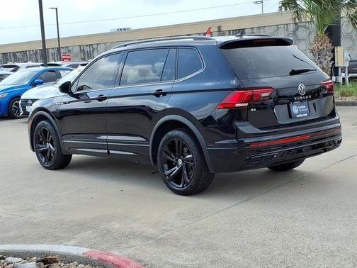 2024 Volkswagen Tiguan 2.0T SE R-Line Black