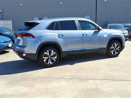 2026 Volkswagen Atlas Cross Sport 2.0T SE