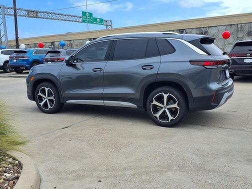 Platinum Gray Metallic 2025 Volkswagen Tiguan 2.0T SE