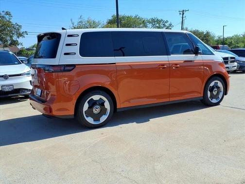 Energetic Orange W/White Upper 2025 Volkswagen ID. Buzz Pro S Plus