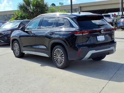 Deep Black Pearl Effect 2026 Volkswagen Tiguan 2.0T S