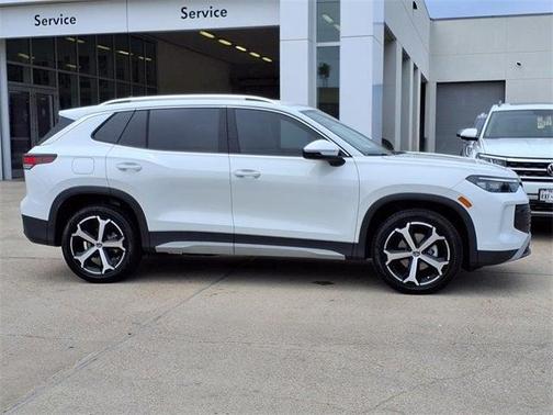 2025 Volkswagen Tiguan 2.0T SE