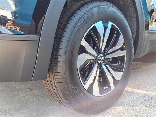 2026 Volkswagen Atlas Cross Sport 2.0T SE