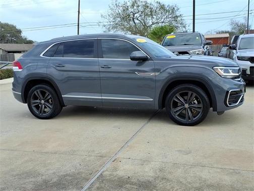 2022 Volkswagen Atlas Cross Sport 3.6L V6 SEL R-Line