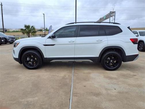 2025 Volkswagen Atlas 2.0T Peak Edition