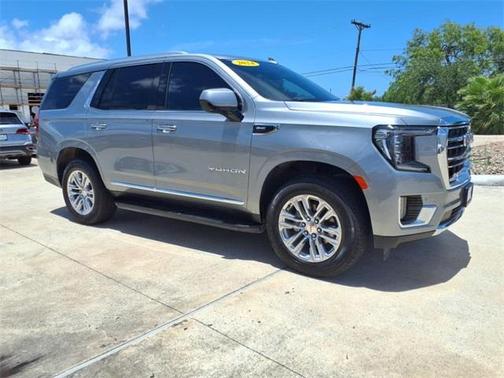2024 GMC Yukon SLT