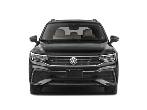 Deep Black Pearl Effect 2023 Volkswagen Tiguan 2.0T SE R-Line Black