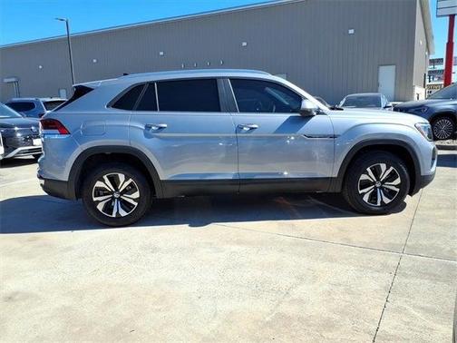 2026 Volkswagen Atlas Cross Sport 2.0T SE