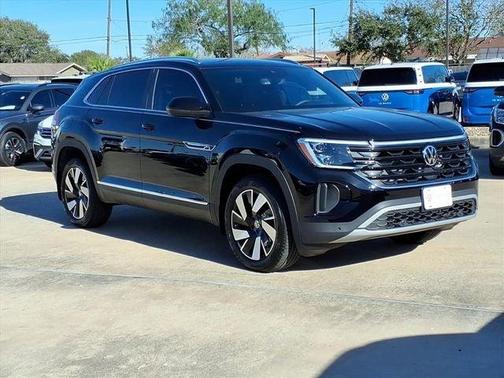 Deep Black Pearl Effect 2026 Volkswagen Atlas Cross Sport 2.0T SEL