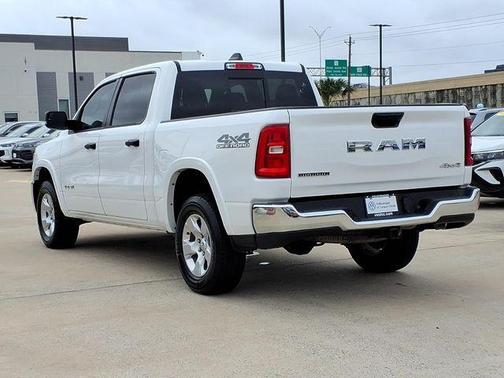 Bright White Clearcoat 2025 RAM 1500 Big Horn/Lone Star