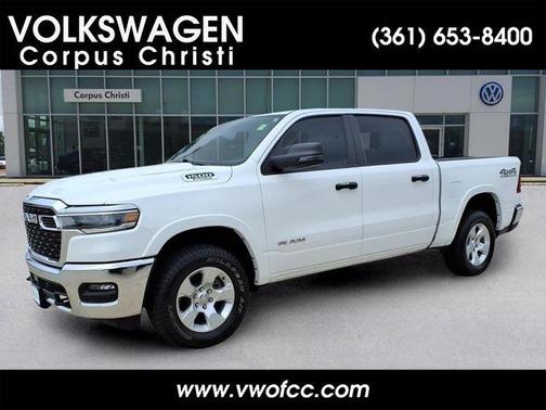 Bright White Clearcoat 2025 RAM 1500 Big Horn/Lone Star