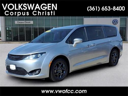 2020 Chrysler Pacifica Touring