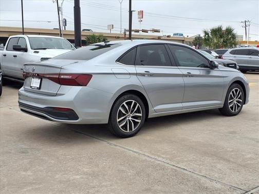 2025 Volkswagen Jetta 1.5T SE