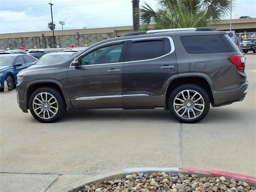 2020 GMC Acadia Denali