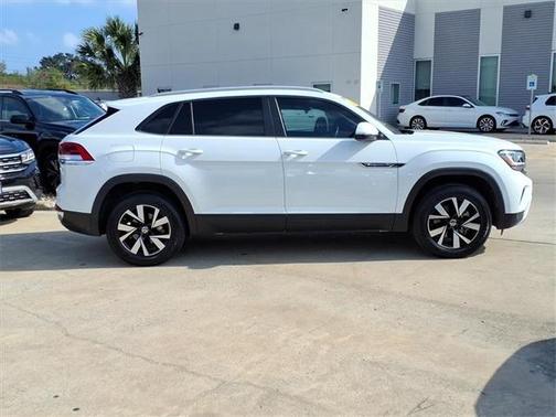 2022 Volkswagen Atlas Cross Sport 2.0T SE