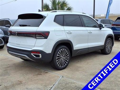 2025 Volkswagen Taos 1.5T SE