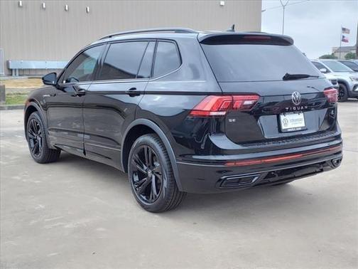2024 Volkswagen Tiguan 2.0T SE R-Line Black