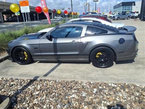 2011 Ford Mustang GT Premium