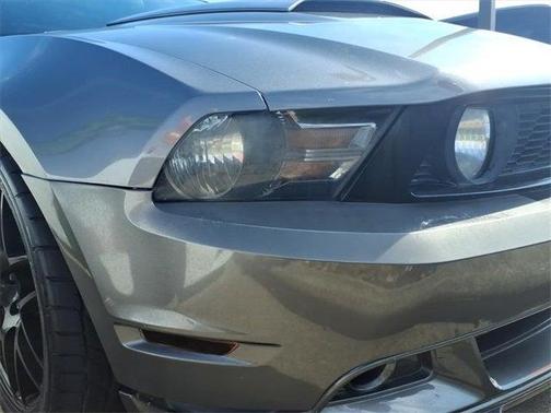2011 Ford Mustang GT Premium