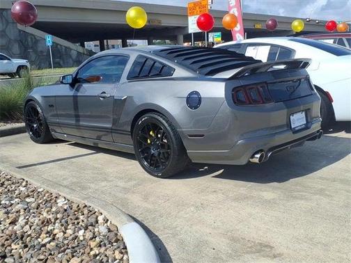 2011 Ford Mustang GT Premium