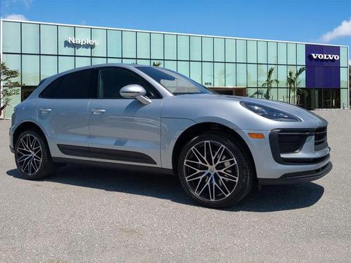 2022 Porsche Macan Base