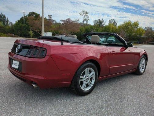 2014 Ford Mustang V6