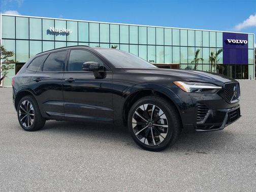 2026 Volvo XC60 PLUS