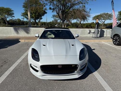 2018 Jaguar F-TYPE R