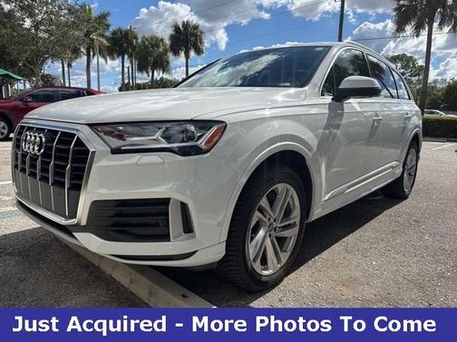 2020 Audi Q7 45 Premium Plus