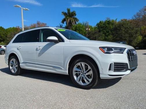2020 Audi Q7 45 Premium Plus
