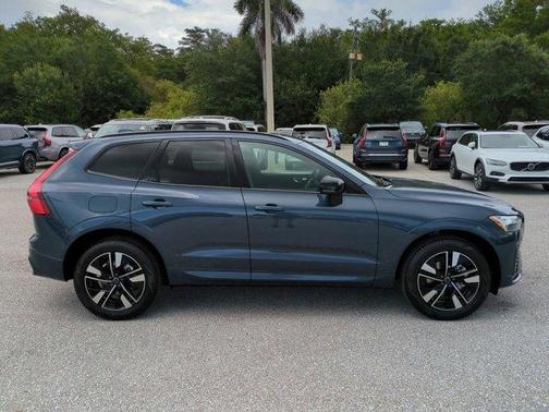 2026 Volvo XC60 B5 Core