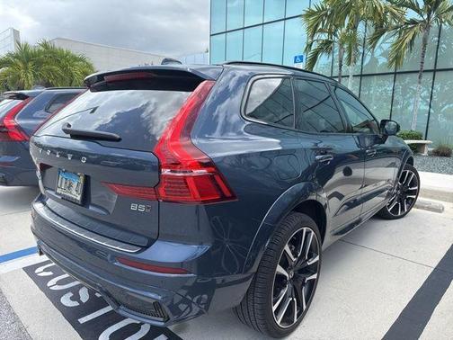 Denim Blue Metallic 2024 Volvo XC60 B5 Ultimate Dark Theme