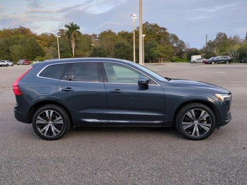 2023 Volvo XC60 Recharge Plug-In Hybrid T8 Ultimate Bright Theme