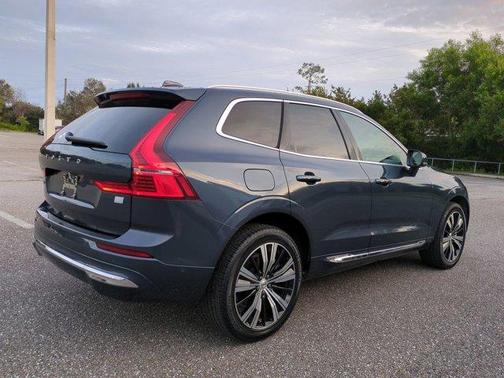 2023 Volvo XC60 Recharge Plug-In Hybrid T8 Ultimate Bright Theme